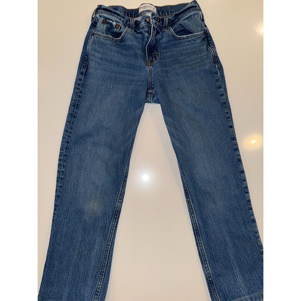 Abercrombie Curve Love Mid Rise 90s Straight Jeans 26/2s